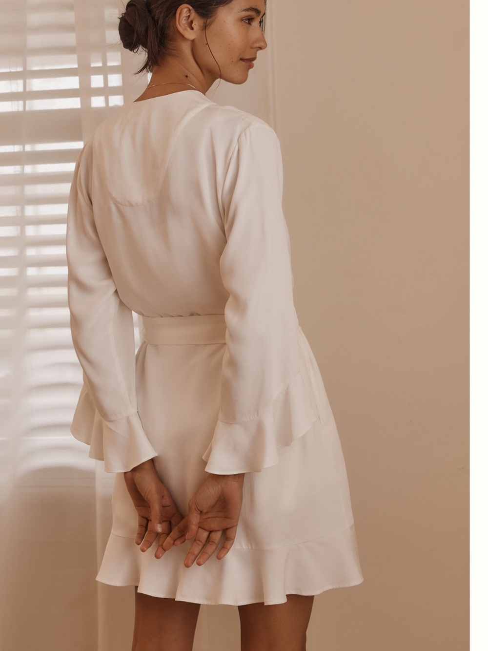 Ruffle Cream Robe - Picture 3 of 3